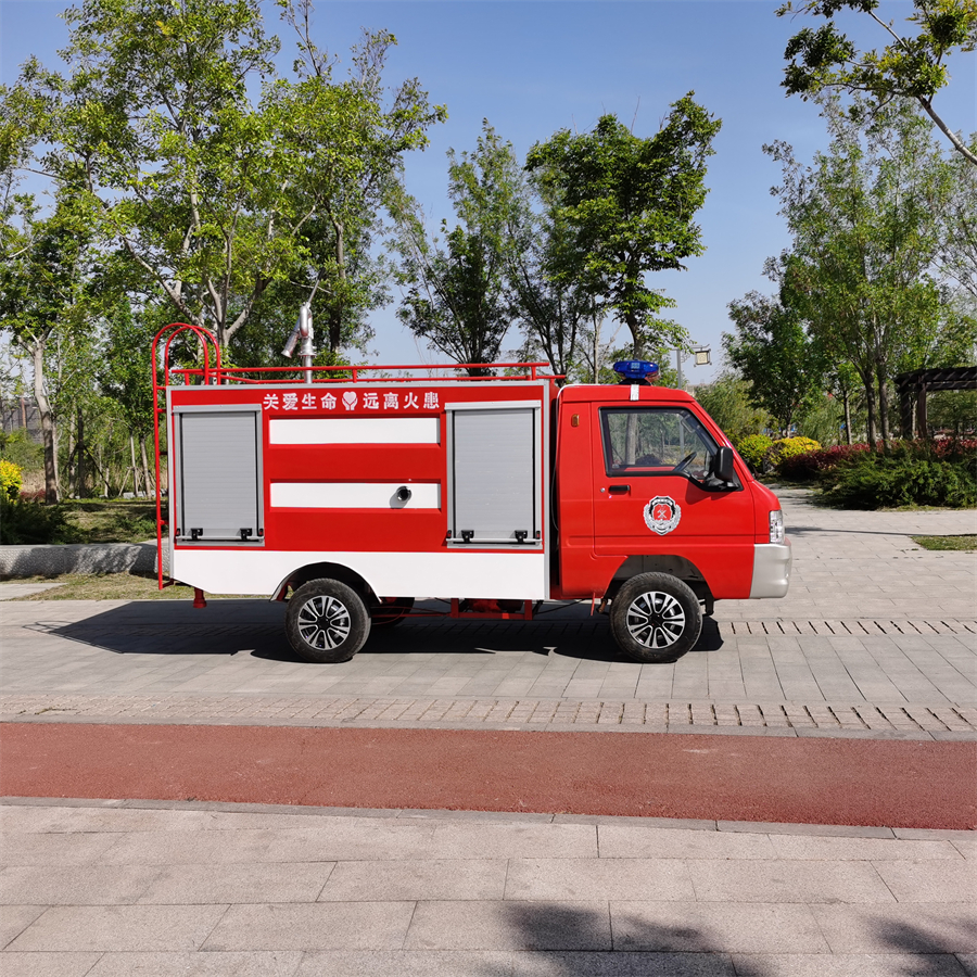 豪华款消防车-第3张-电动消防车-湖北运隆新能源汽车